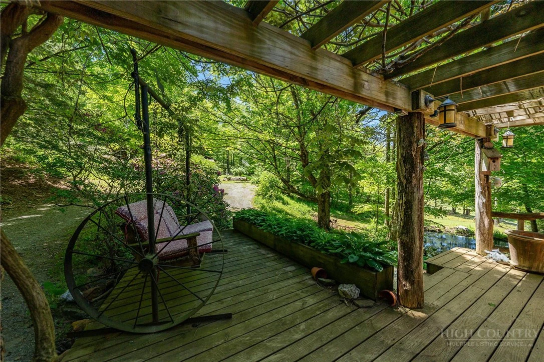 Image number 20 for the current listing