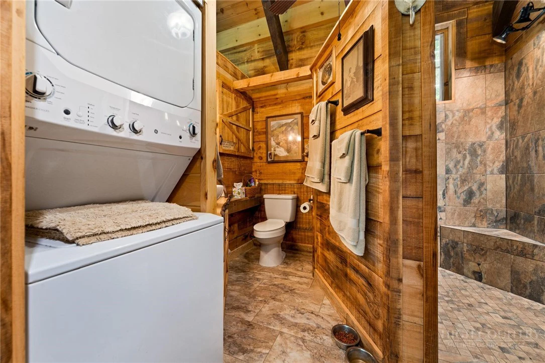 Image number 3 for the current listing
