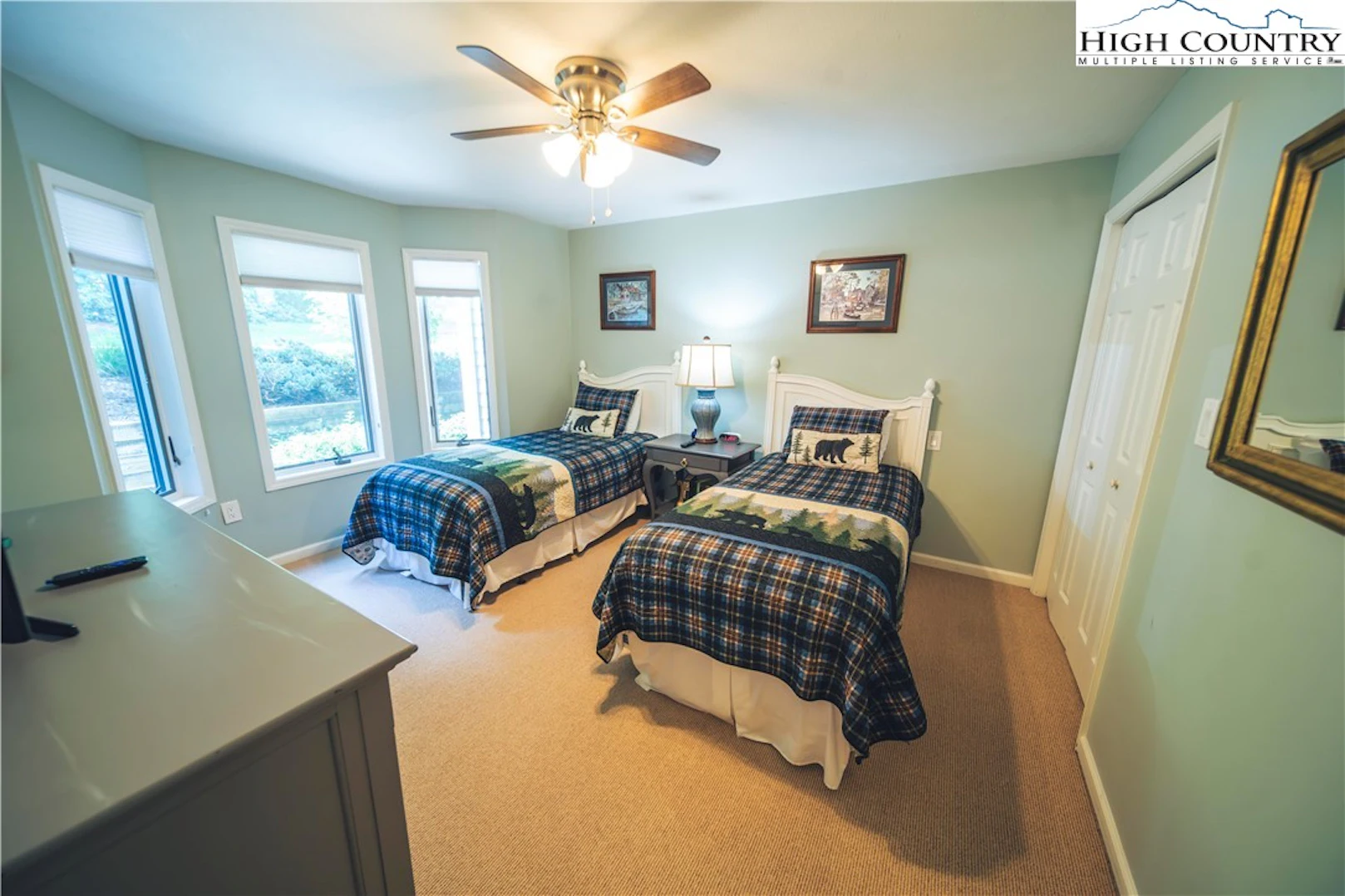 Image number 6 for the current listing
