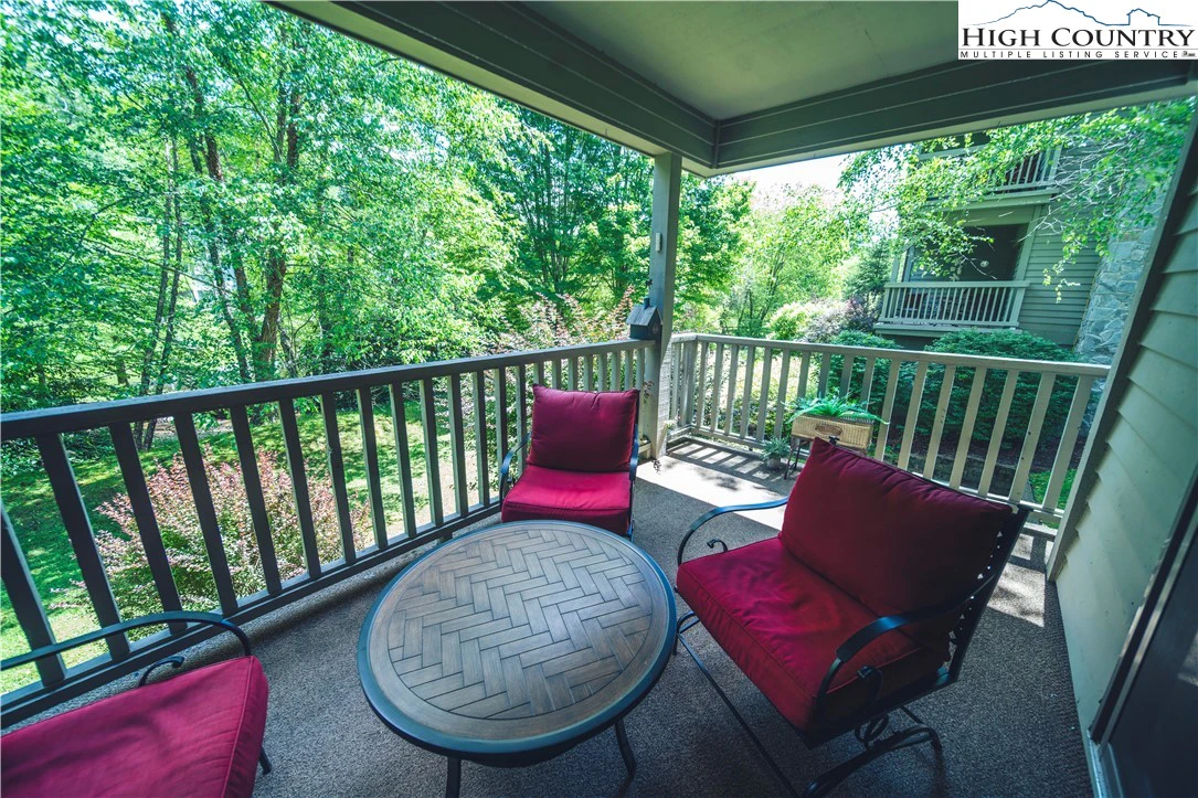 Image number 3 for the current listing