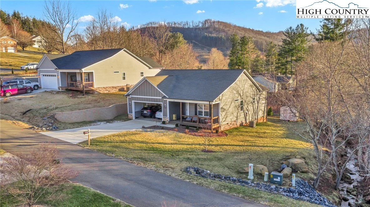 Image number 7 for the current listing