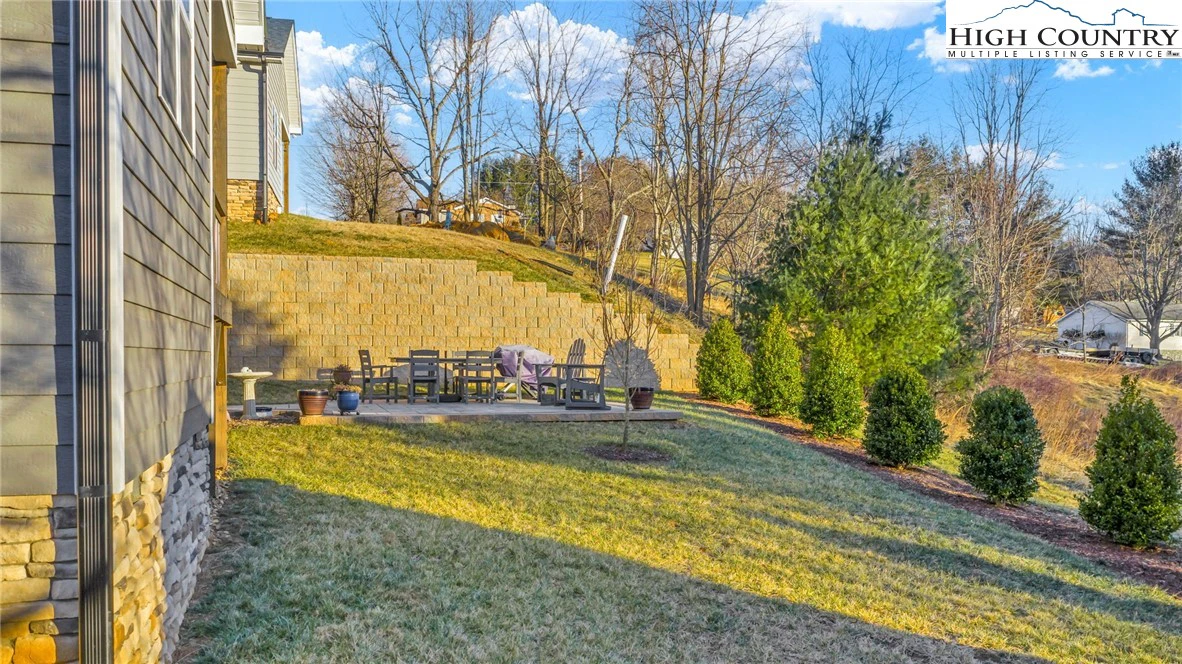 Image number 8 for the current listing