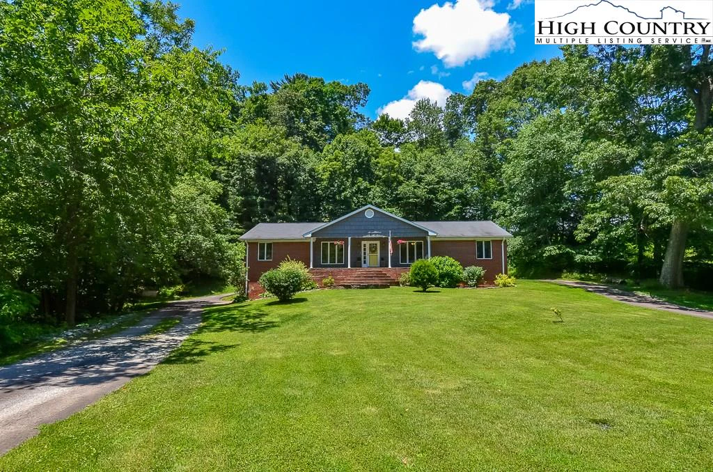 Image number 3 for the current listing