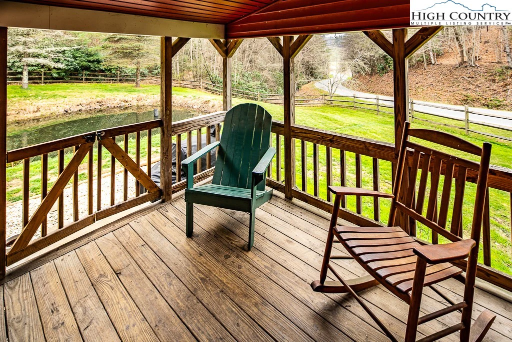 Image number 2 for the current listing