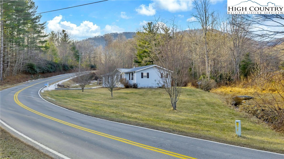Image number 17 for the current listing
