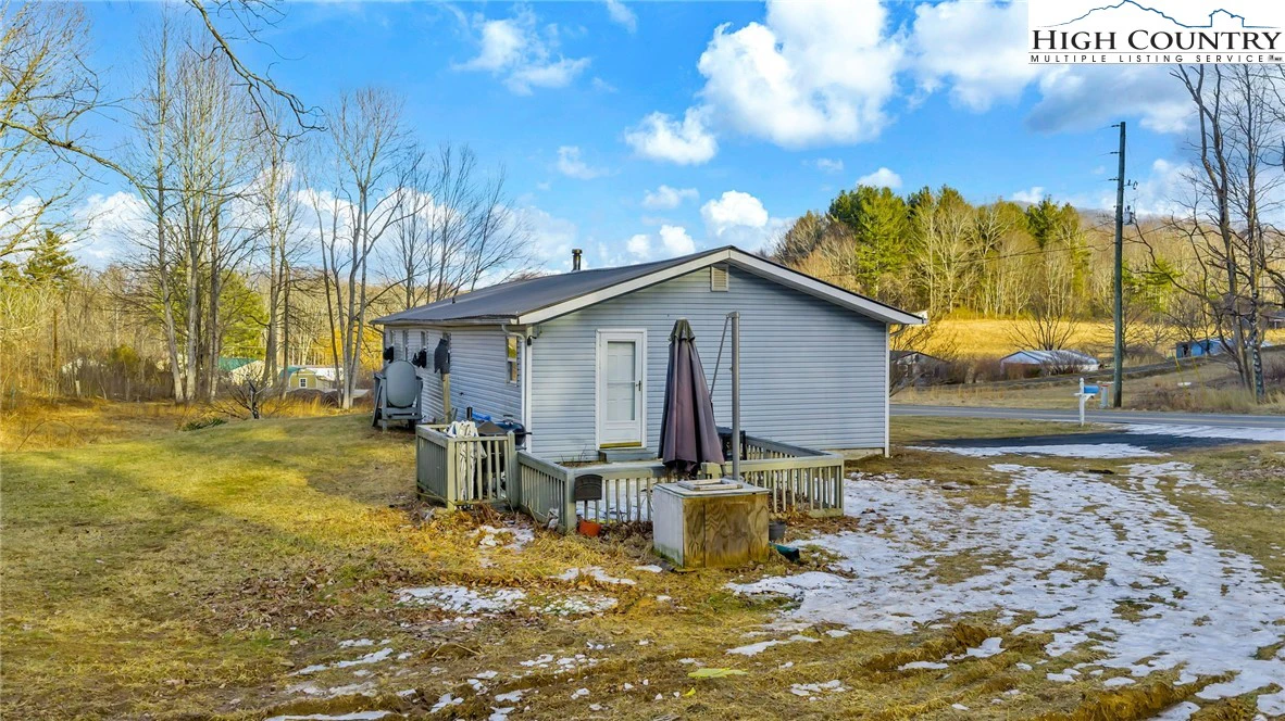 Image number 11 for the current listing