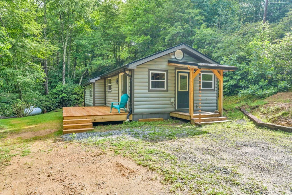 Image number 3 for the current listing