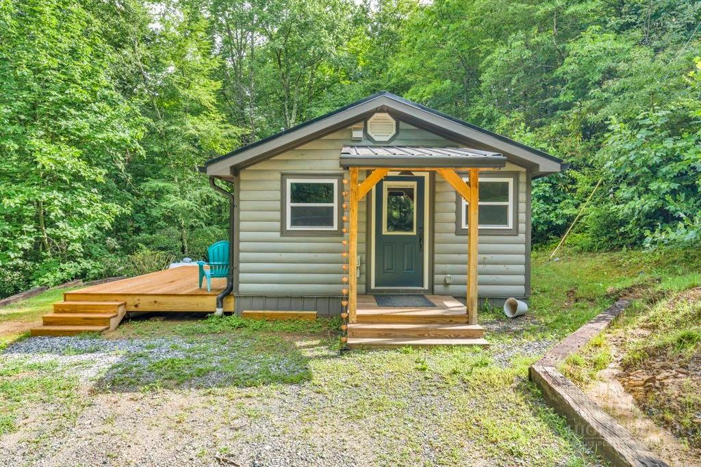 Image number 4 for the current listing