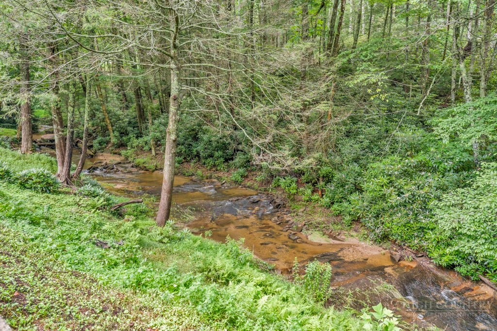 Image number 6 for the current listing