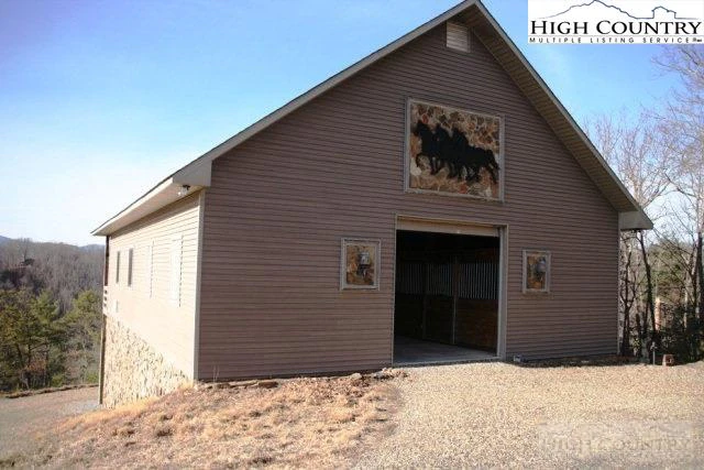 Image number 6 for the current listing