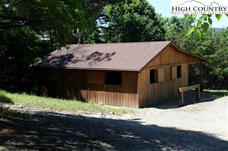 Image number 4 for the current listing