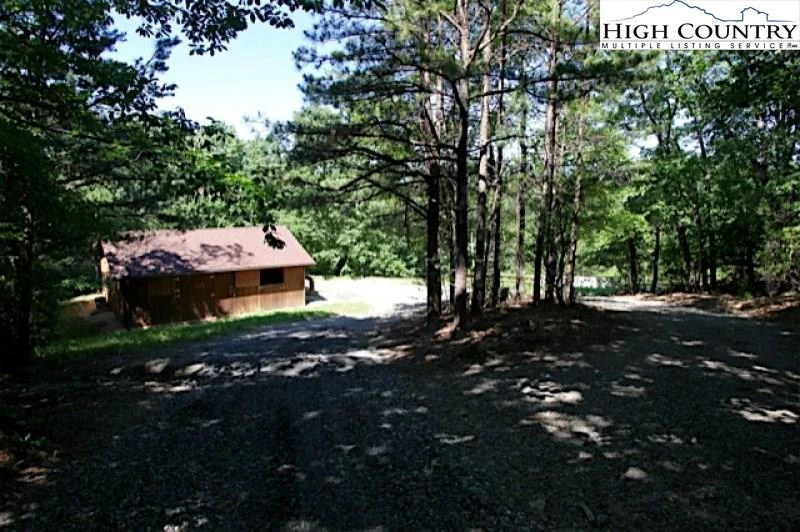 Image number 3 for the current listing