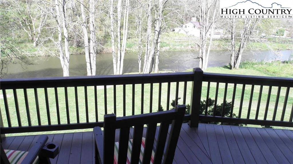 Image number 9 for the current listing