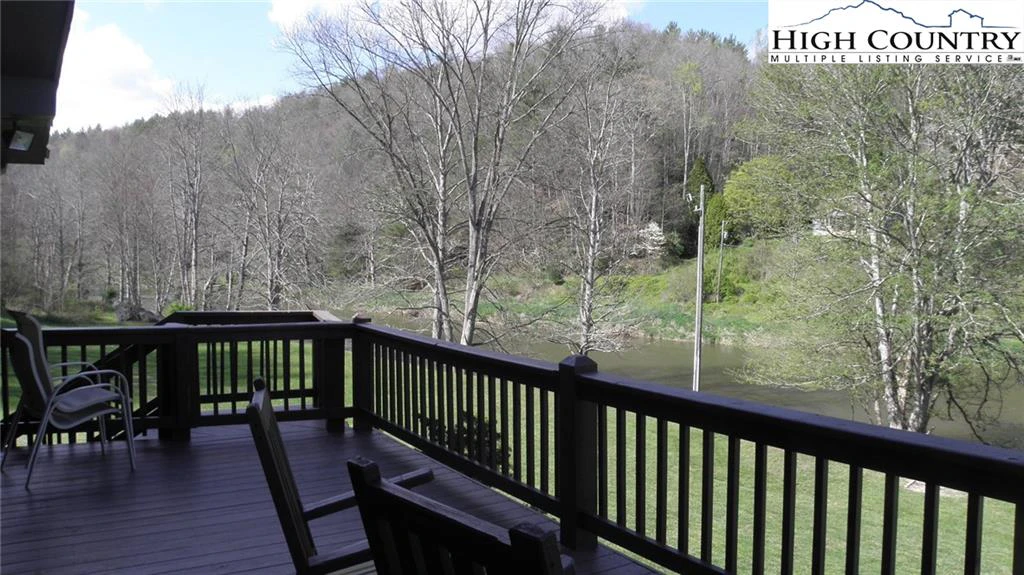 Image number 2 for the current listing