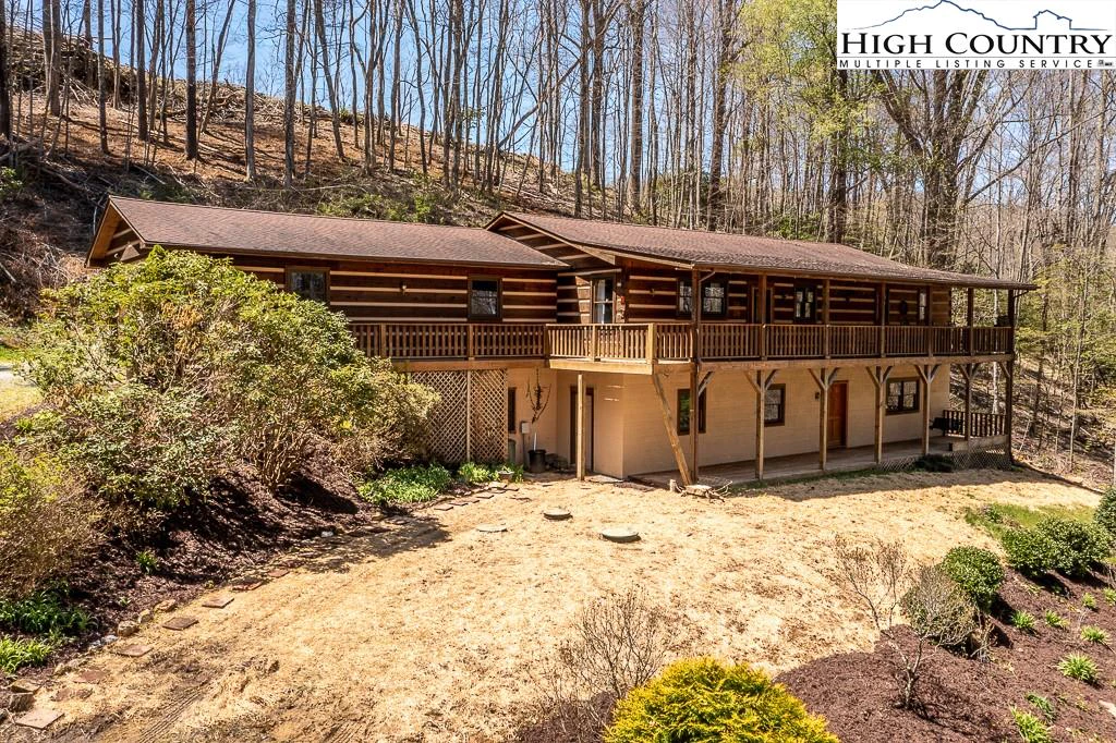 Image number 1 for the current listing