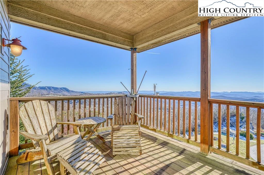 Image number 1 for the current listing
