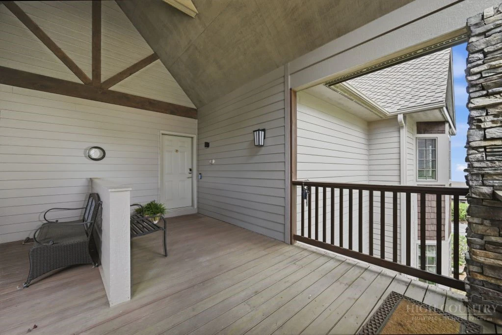 Image number 5 for the current listing