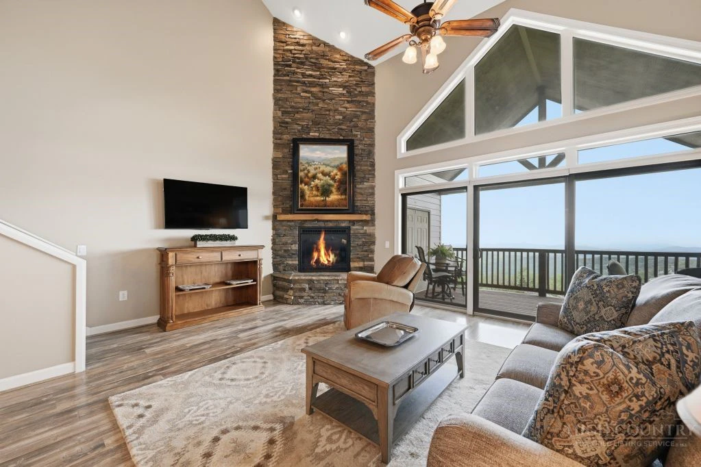 Image number 7 for the current listing