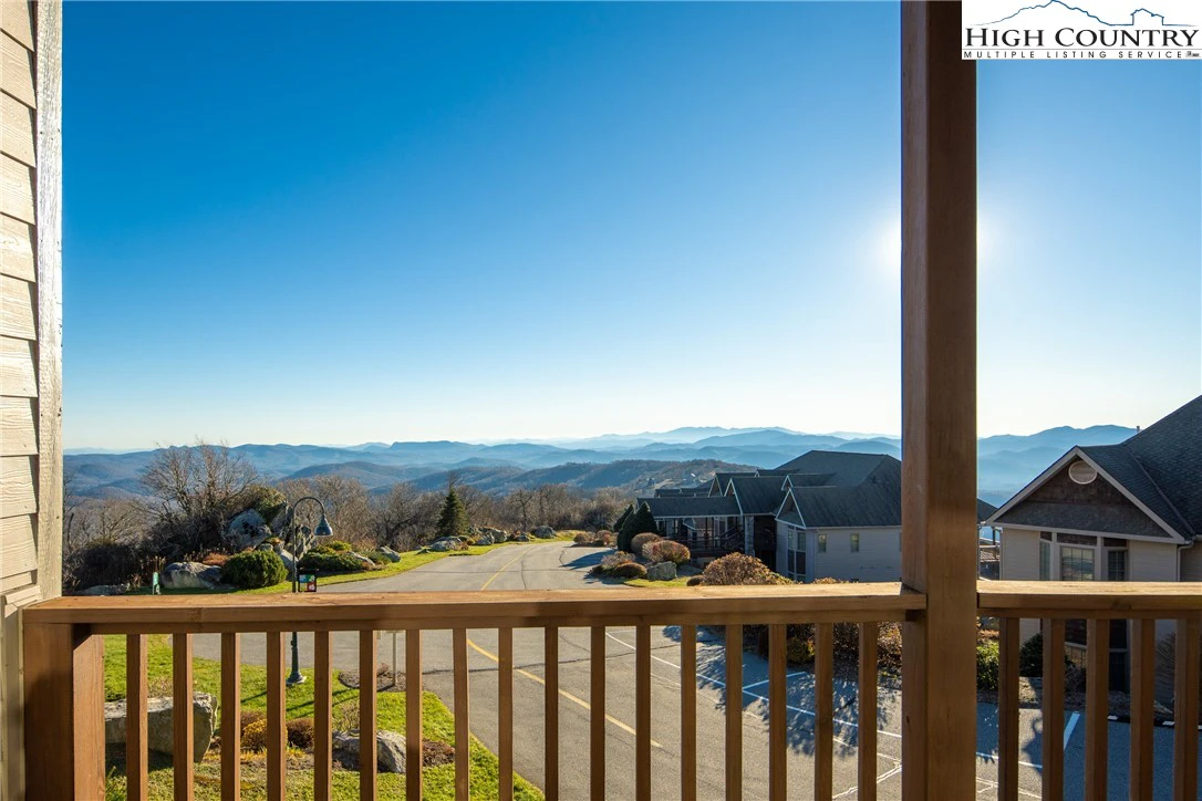 Image number 7 for the current listing