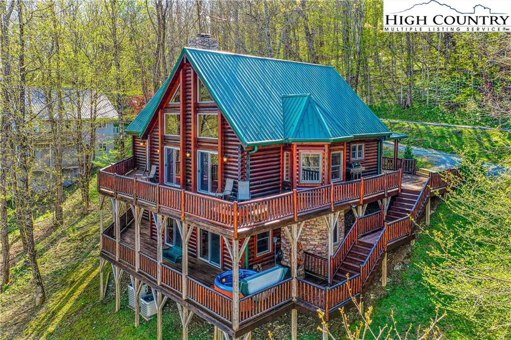 Image number 1 for the current listing