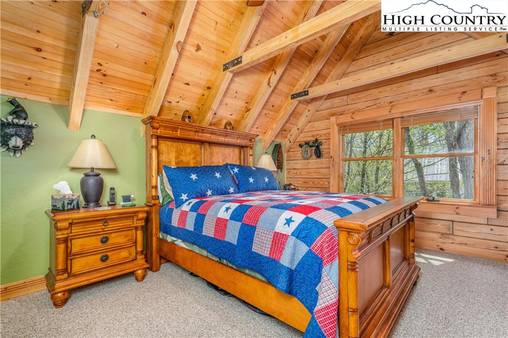 Image number 3 for the current listing