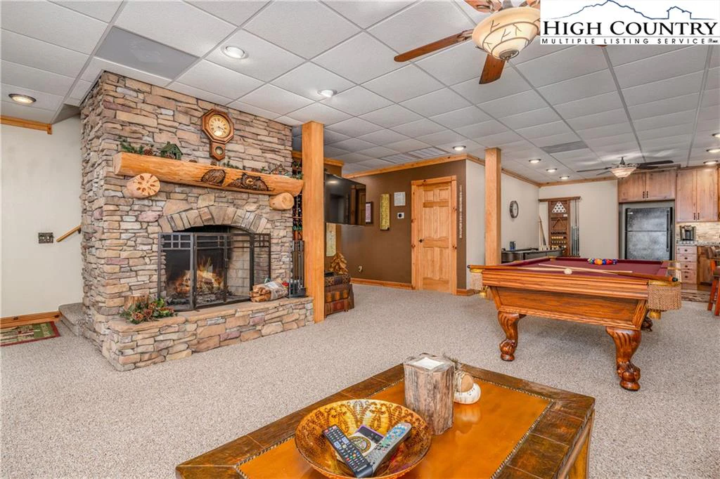 Image number 7 for the current listing