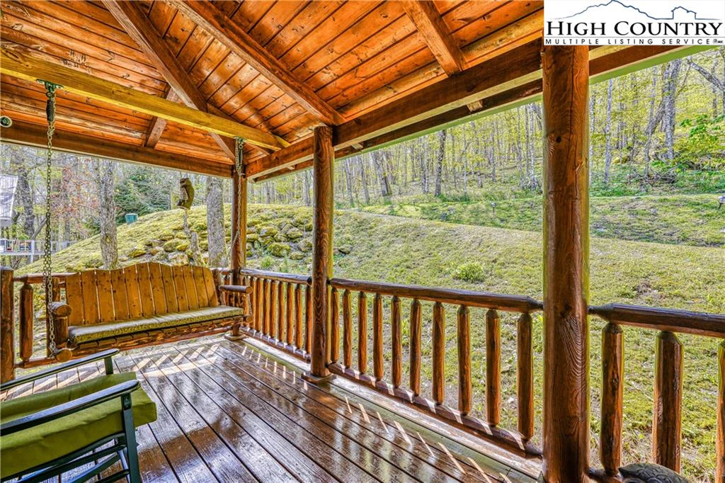 Image number 16 for the current listing