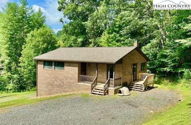 Image number 1 for the current listing