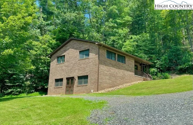 Image number 21 for the current listing