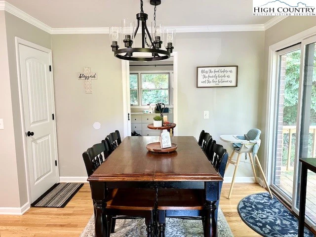 Image number 12 for the current listing