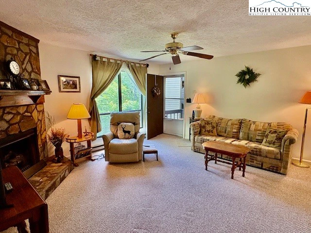 Image number 20 for the current listing