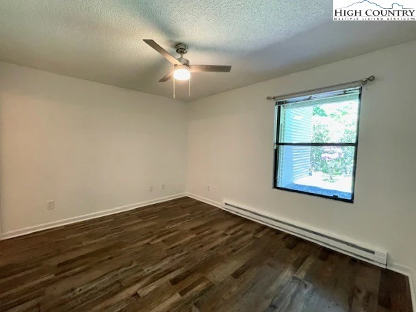 Image number 5 for the current listing