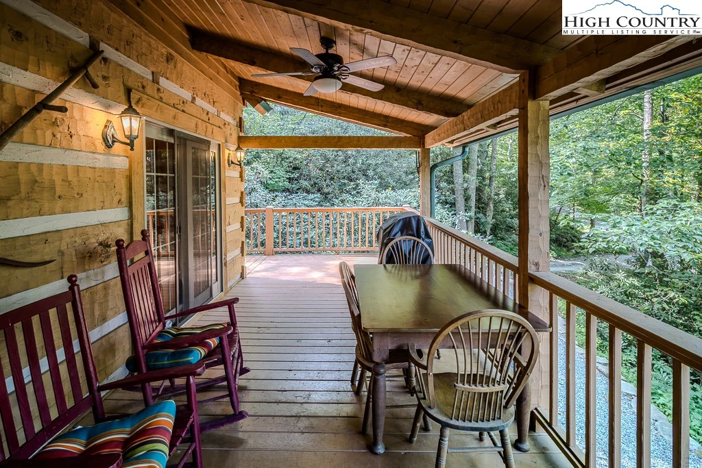 Image number 5 for the current listing