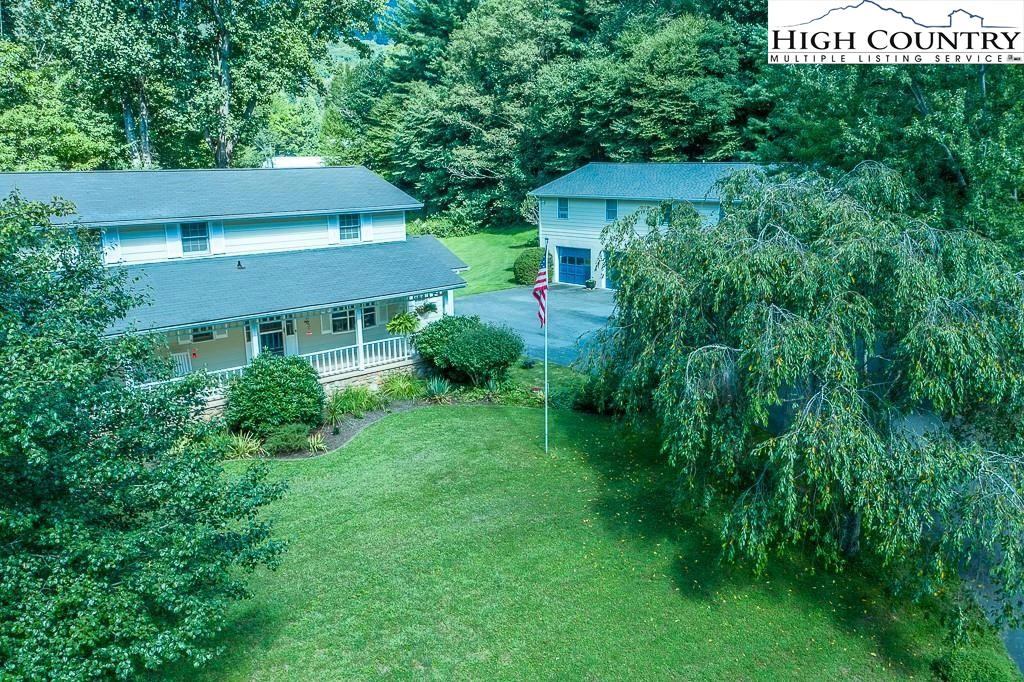 Image number 1 for the current listing