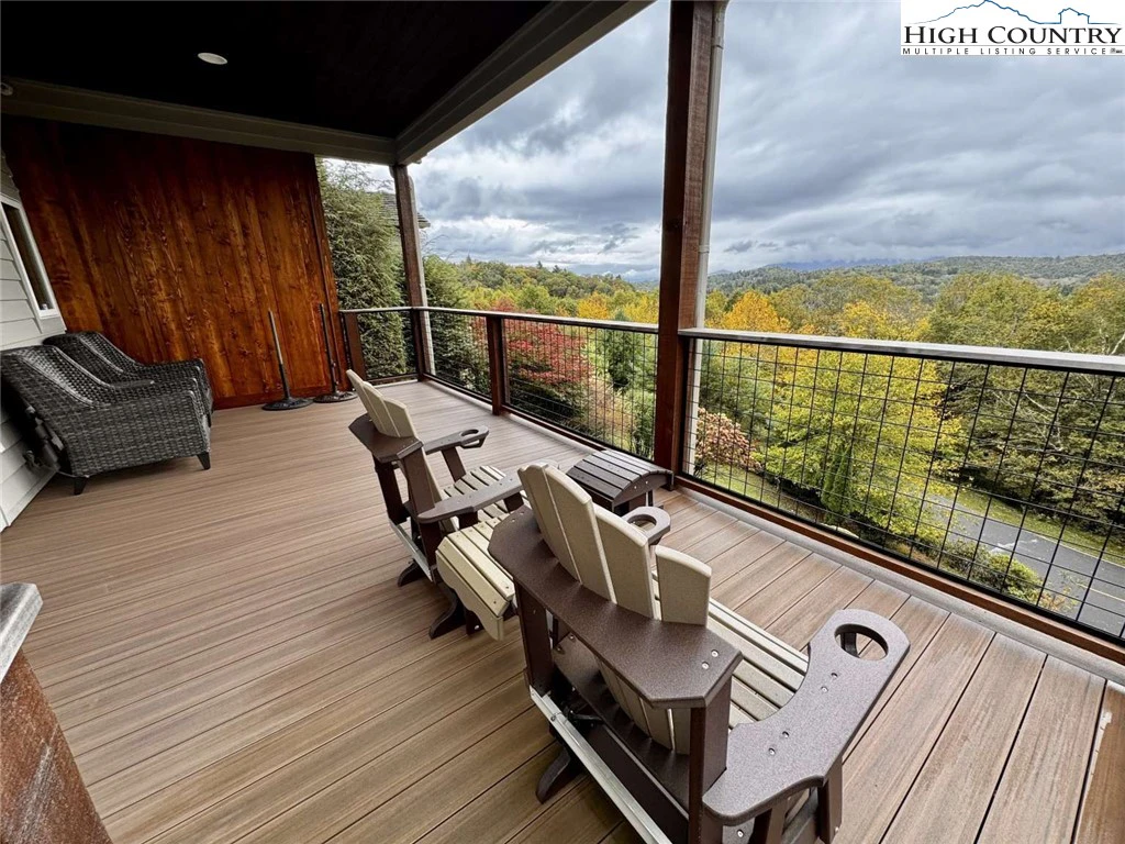 Image number 6 for the current listing