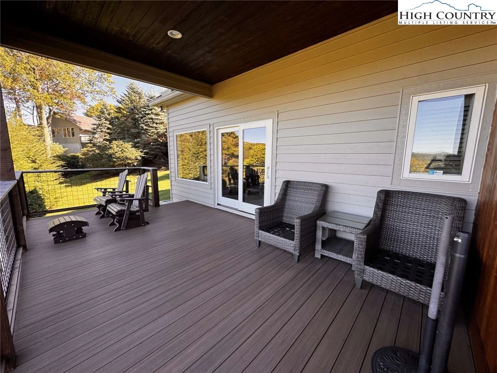 Image number 5 for the current listing
