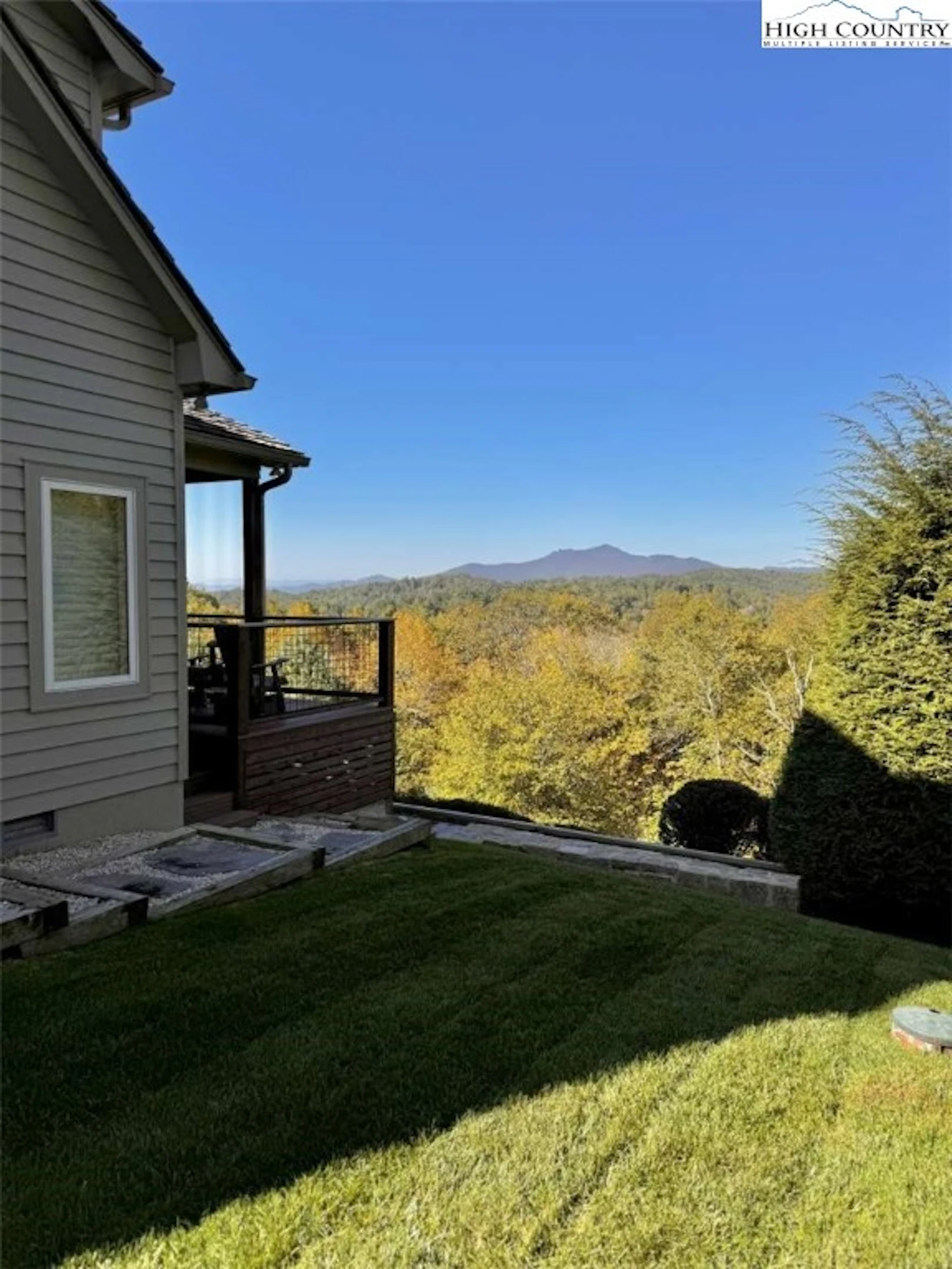 Image number 4 for the current listing
