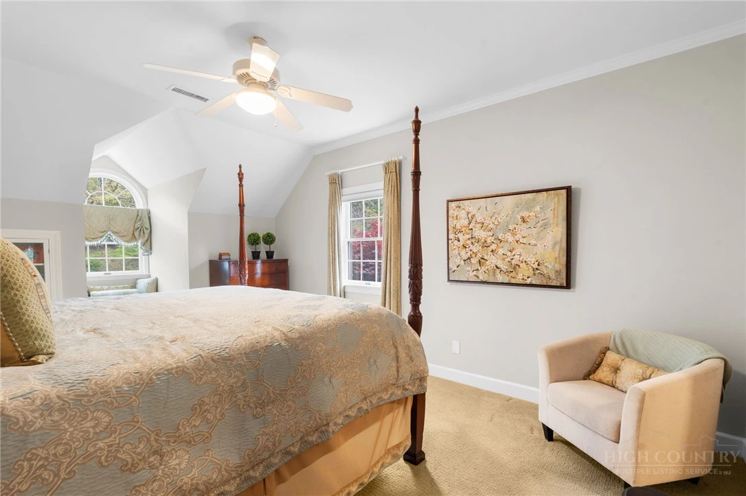 Image number 10 for the current listing