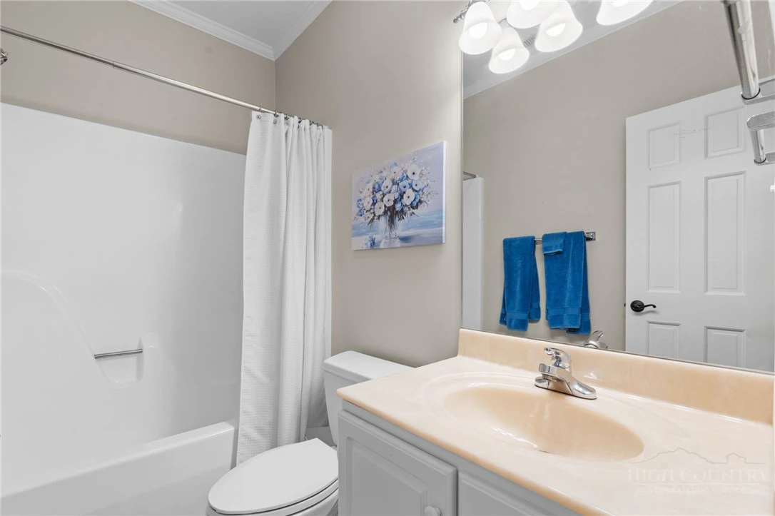 Image number 6 for the current listing