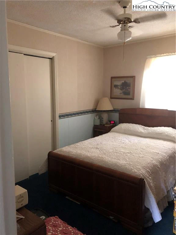 Image number 2 for the current listing