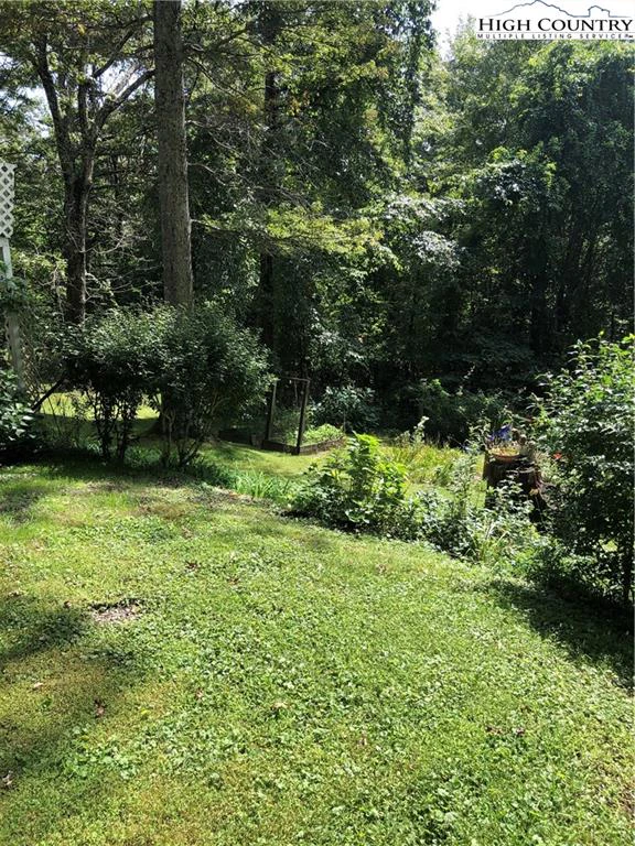 Image number 4 for the current listing