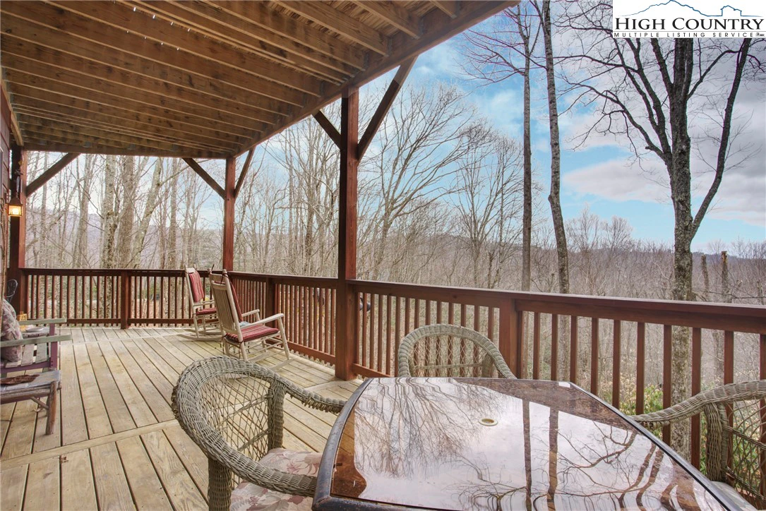 Image number 9 for the current listing