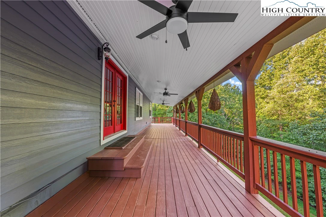 Image number 16 for the current listing