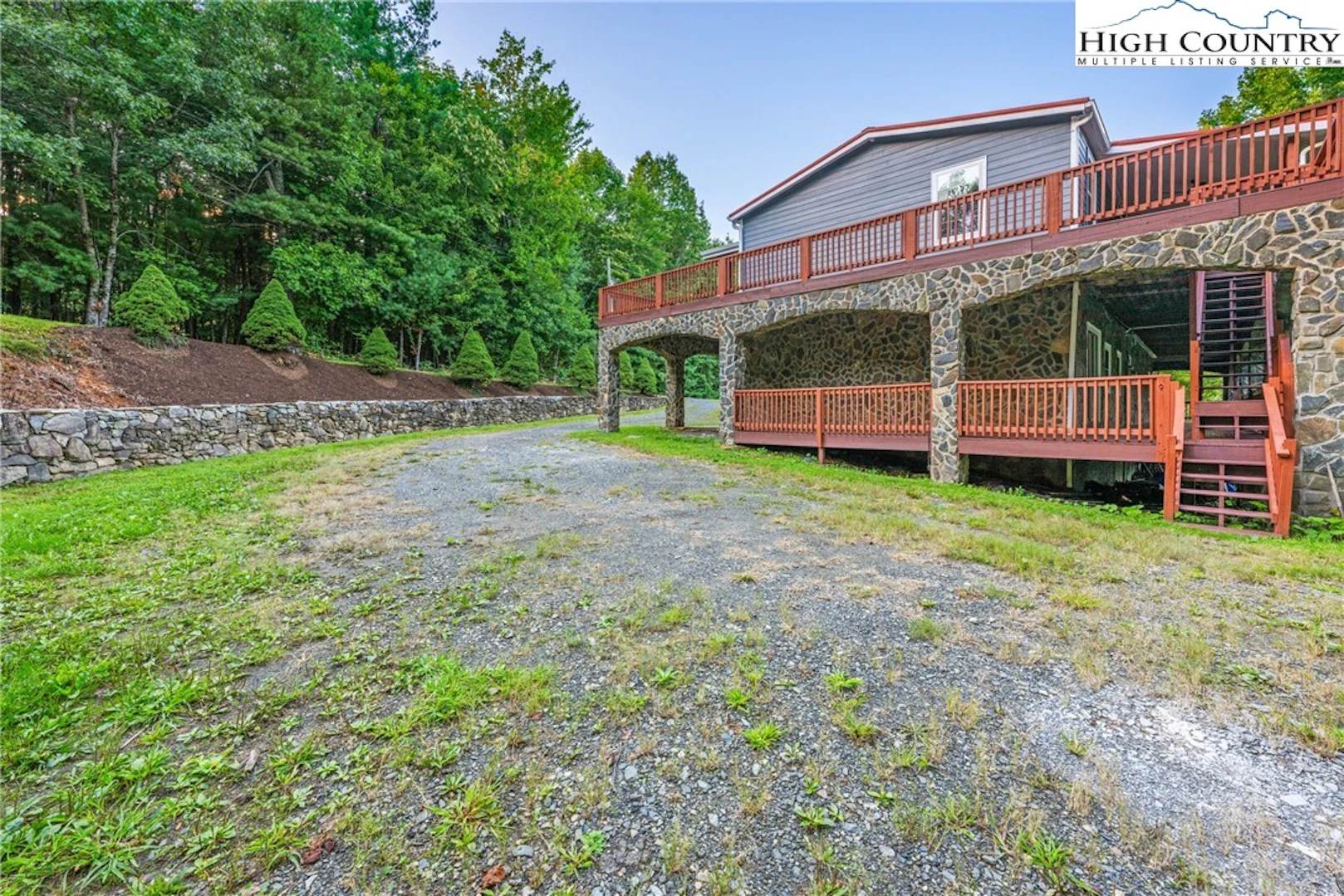 Image number 20 for the current listing