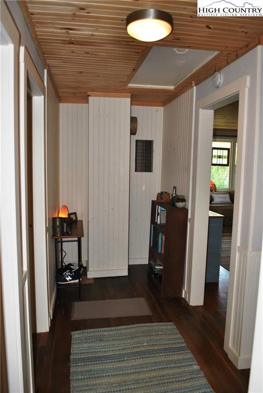 Image number 12 for the current listing