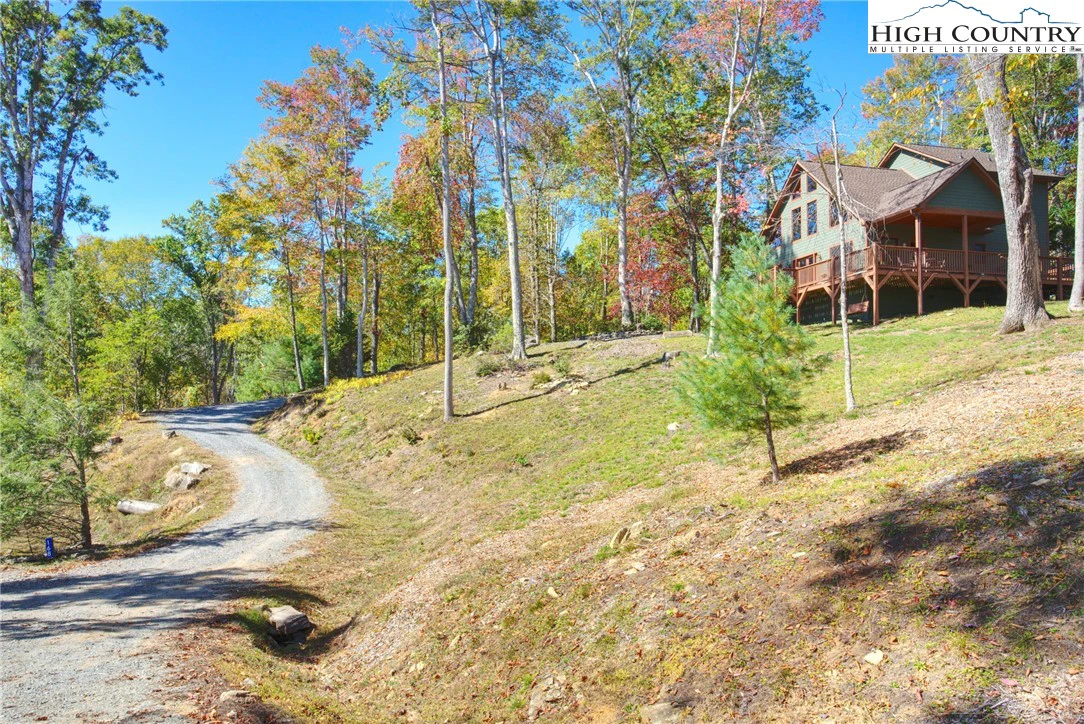 Image number 21 for the current listing
