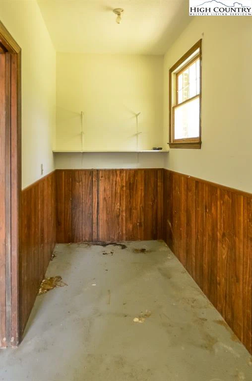 Image number 6 for the current listing