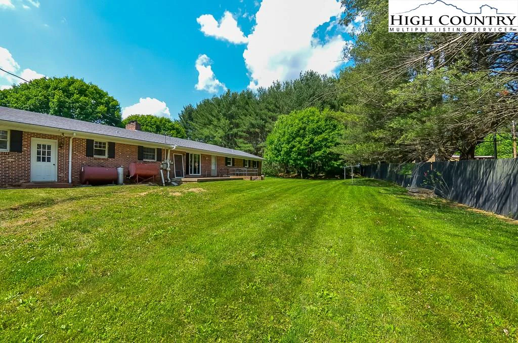 Image number 5 for the current listing