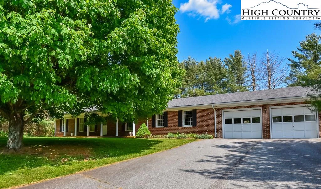 Image number 3 for the current listing