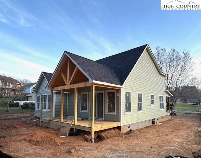 Image number 14 for the current listing